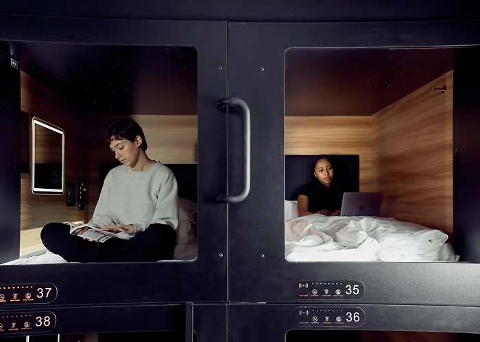 Capsule Hotel Montreal