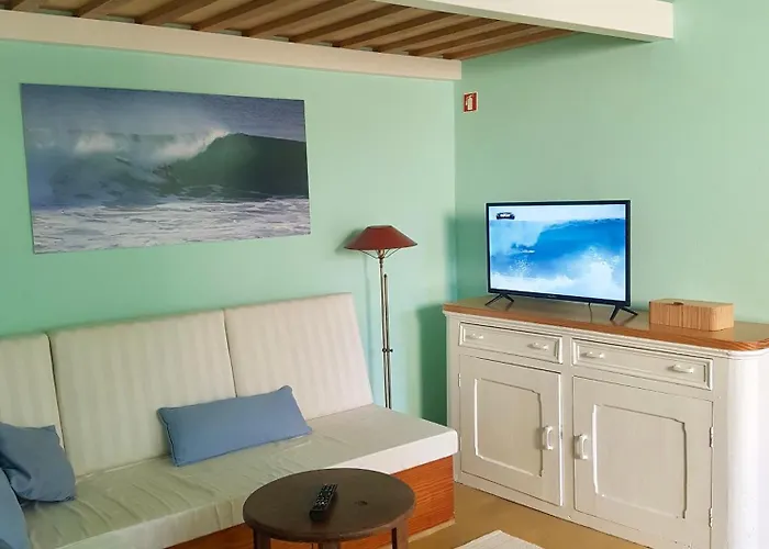Conde Surf Camp - Capsule Beds Female Dorm