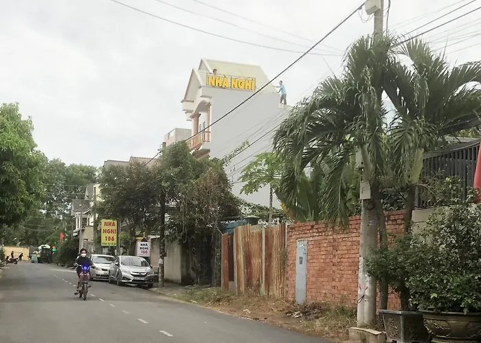 Lucky Motel