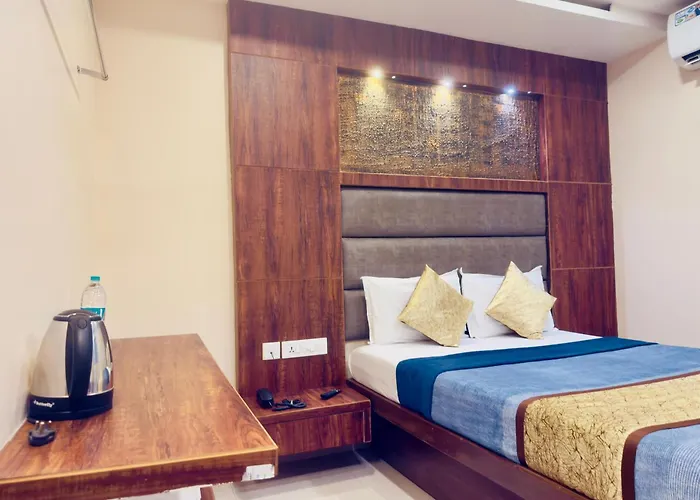 The Hydel Park - Business Class Hotel - Near Central Railway Station