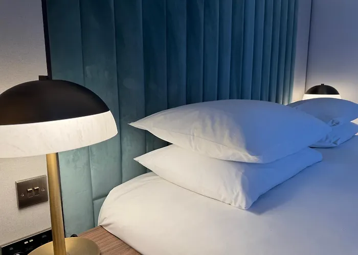 The Lodge Hotel - Putney
