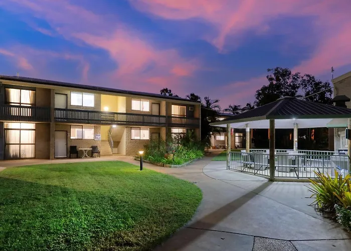 Emerald Gardens Motel & Apartments