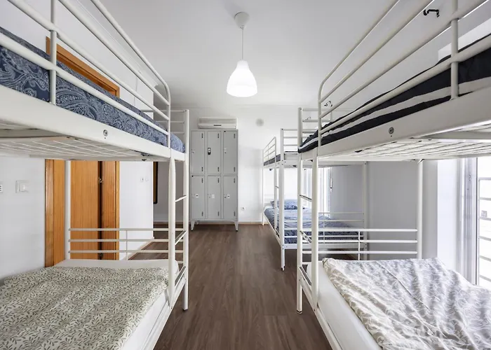 The 17 Party Hostel