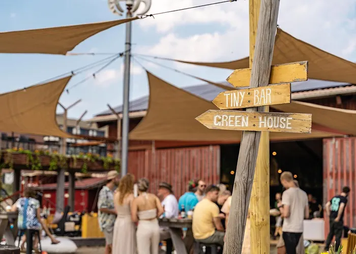 Basecamp Tiny House Eco-Resort Ijmuiden