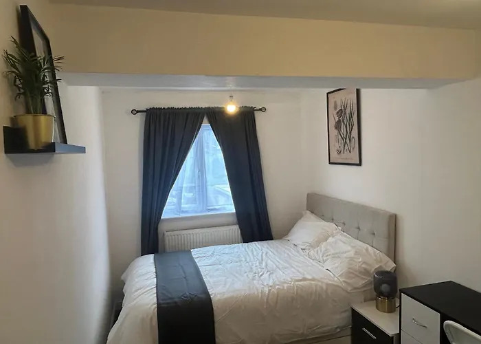 Snug Room II In Wellingborough