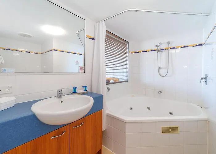 Mantra Marina Hotel Room