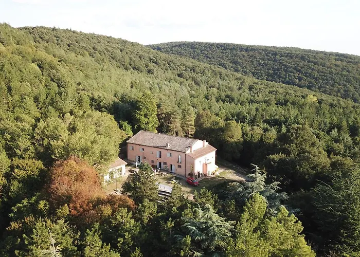 Podere Pietraporciana - Rifugio Escursionistico