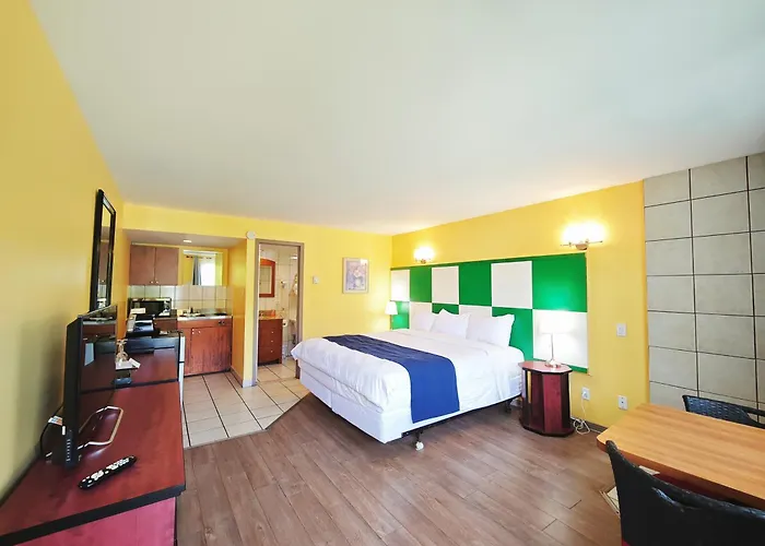 Motel Des Pentes Et Suites