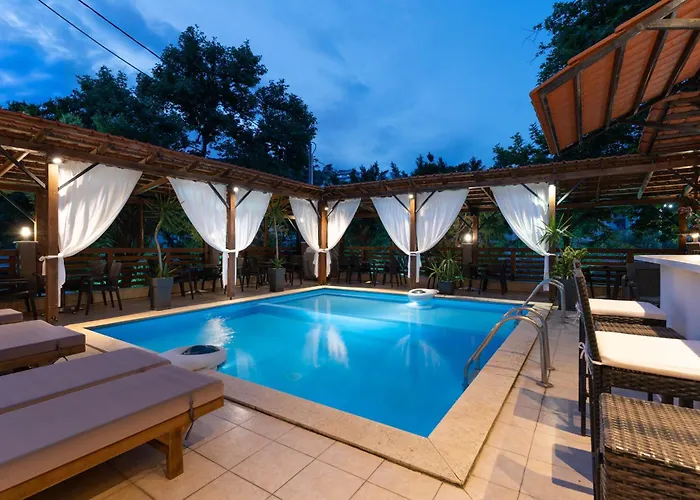 Kipos Resort