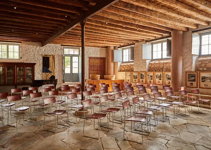 Bratsera Boutique Hotel