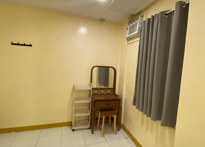 Cozy Coron Inn
