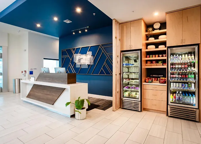 Holiday Inn Express & Suites Waco Downtown By Ihg