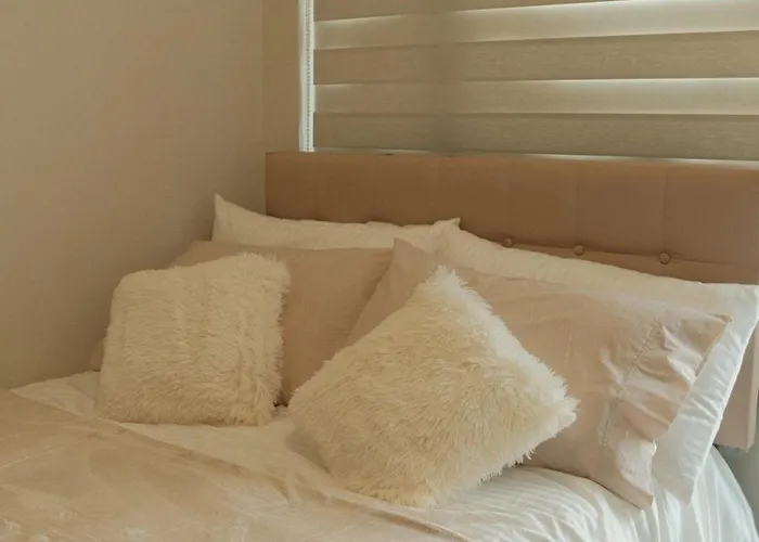 The Metro Suite - 1Br Condo 36F With City View