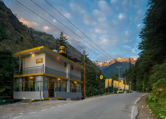 The Hosteller Kasol, Riverside