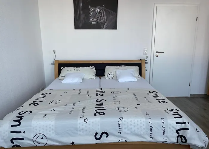 Friendly-Room 200 M To 5 Museums
