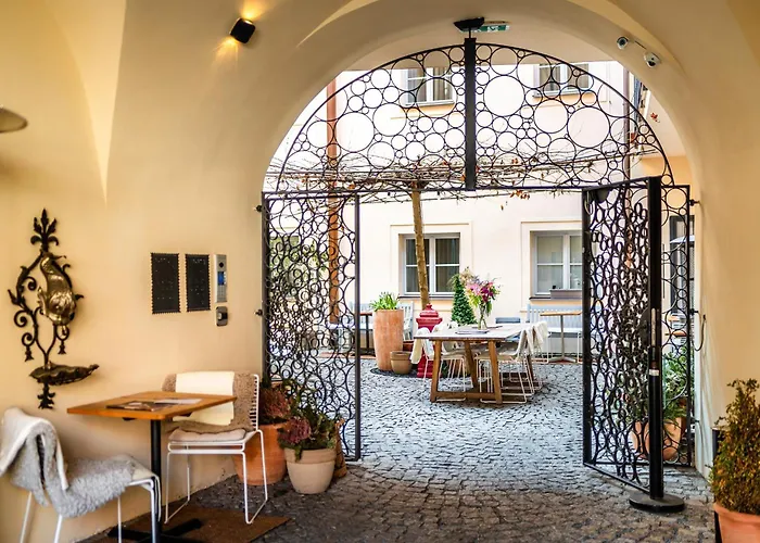 Old Royal Post Boutique Hotel & Premium Suites
