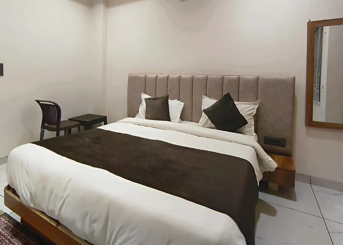 Hotel Venzaa Vijay Nagar