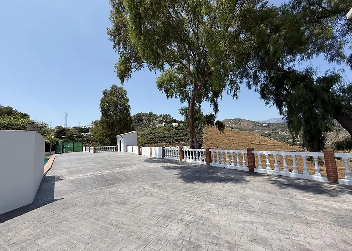 Nerja Paradise Rentals - Villa Alminares