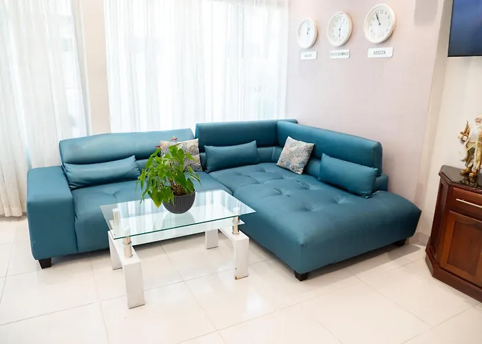 Cataleya Hotel
