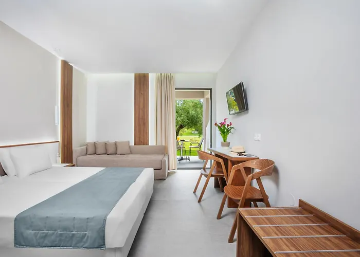 Iris Hotel