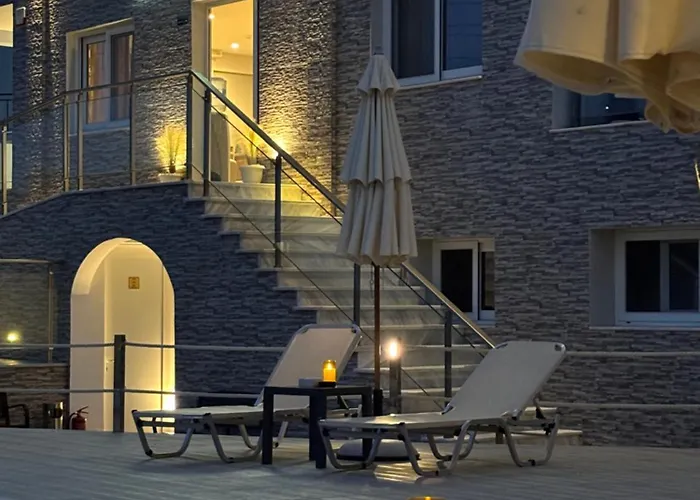 3 Island View Hotel