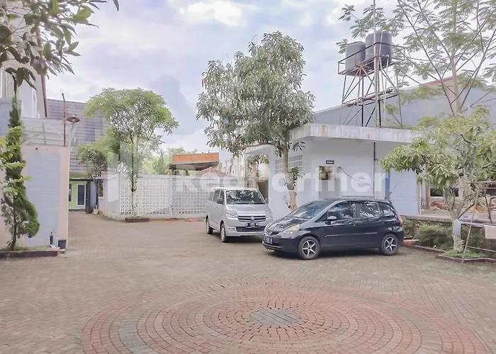 Khayrizsan Guest House Mitra Reddoorz