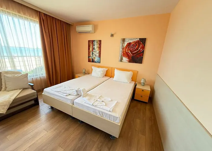 Sunny Beach Vila