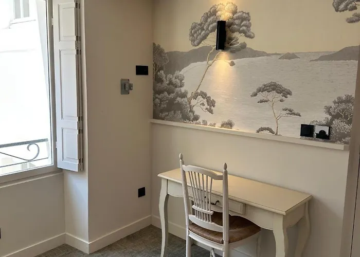 Hotel Le Medieval Palais Des Papes
