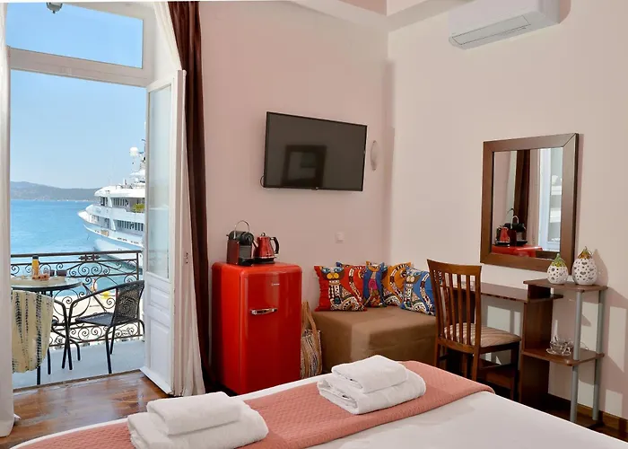 Poros Mood The Rooms