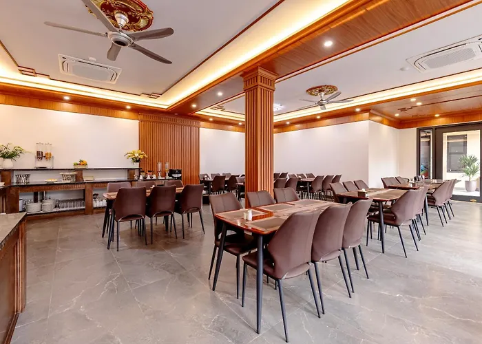 Tam Coc Center Luxury Hotel & Villa