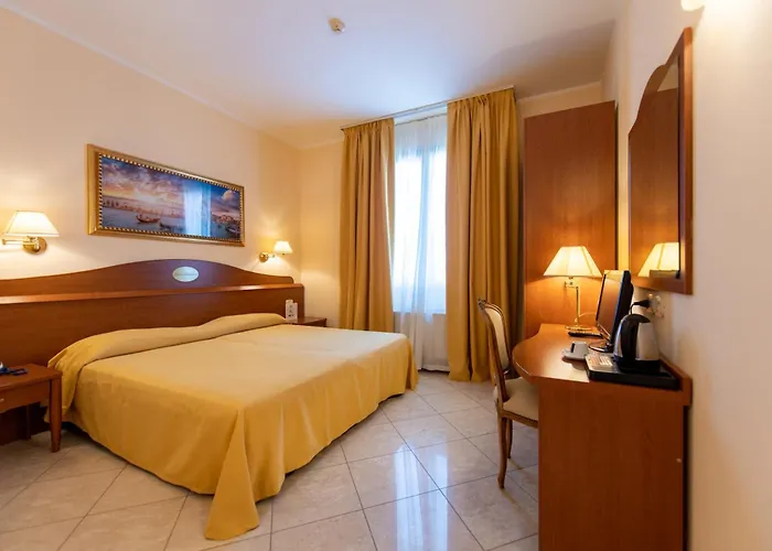Hotel Ambasciata Venice - Atika & Atif