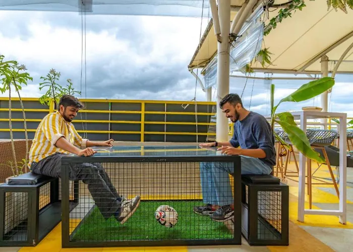 The Hosteller Bangalore, Brigade Road