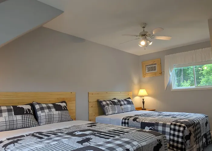 Dwight Village Motel