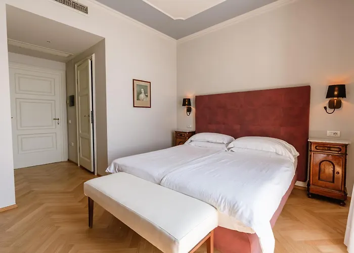 Hotel Monte Baldo E Villa Acquarone