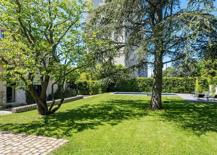 Le Cedre Du Liban -Urban Chic House In The City