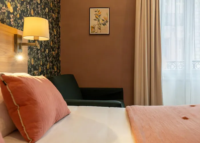 Hotel De France, Un Hotel Ammi