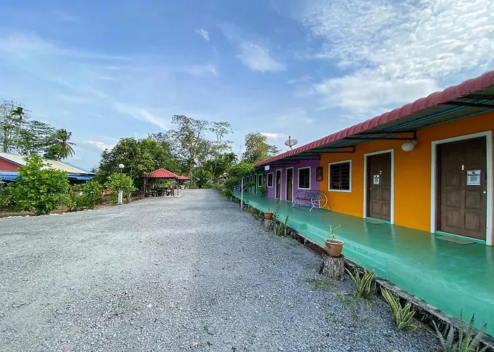 Capital O 90168 Serambi Pelangi Chalet