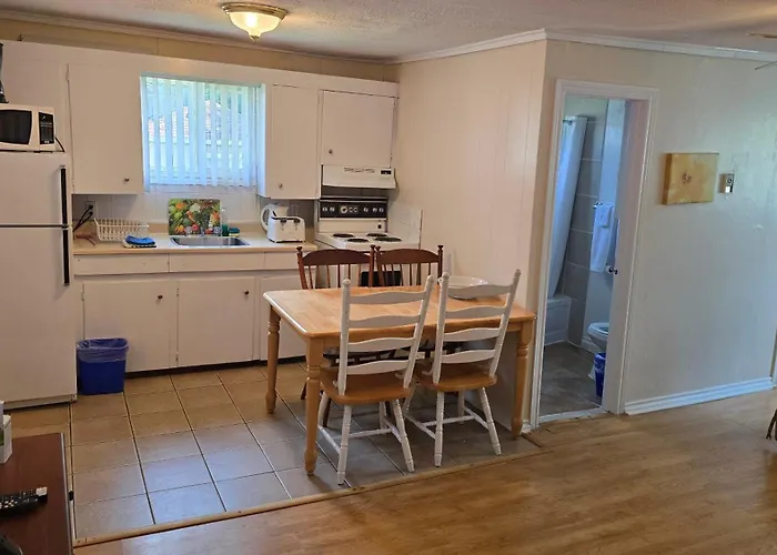 Wasaga Beach Inn And Cottages