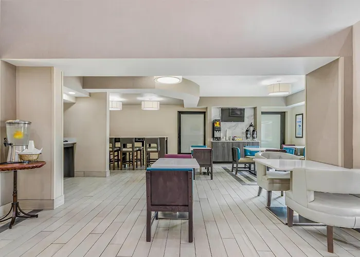 La Quinta By Wyndham Batavia