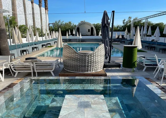 Le Jardin De Babylone Residence Festive & Naturiste "Reserve Aux Couples Uniquement"