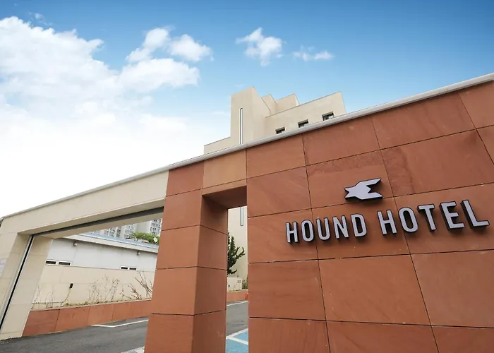 Hound Hotel Asan Terminal