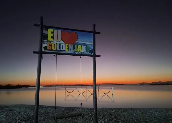 Apart-Hotel Golden Lake 2