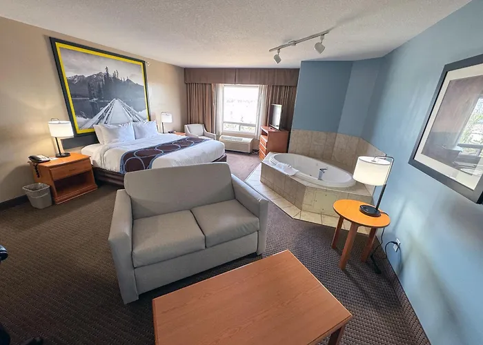Super 8 By Wyndham Edmonton South
