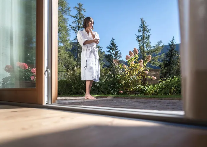 Hotel Paradies