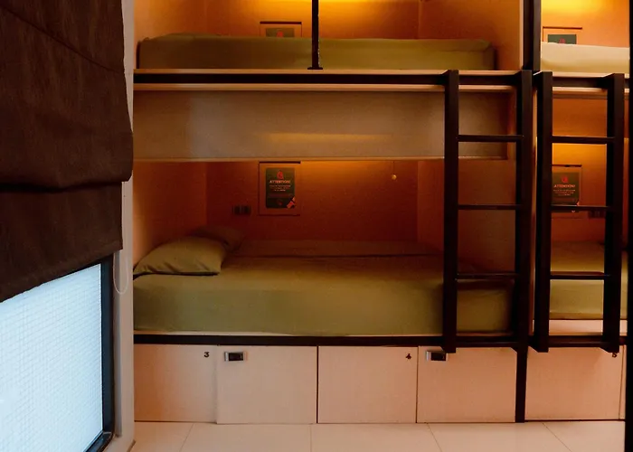 Kuta Cube Hostel