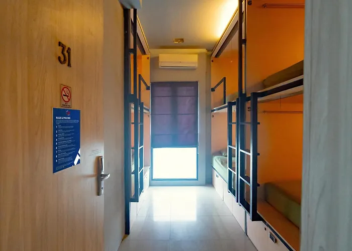 Kuta Cube Hostel