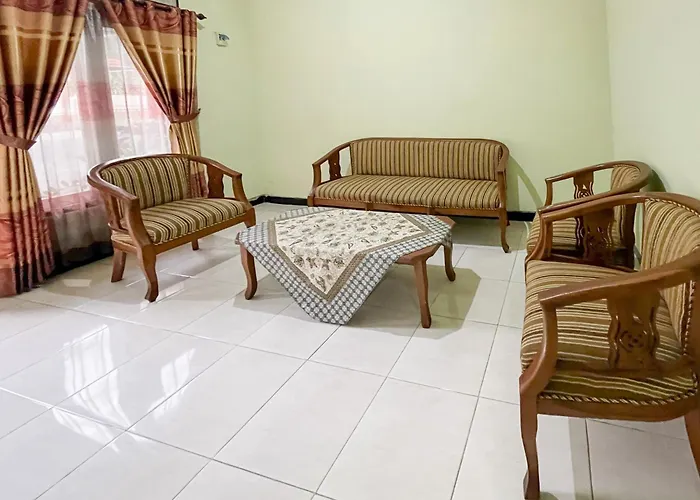 Hotel Permai Syariah Redpartner Sananwetan Blitar