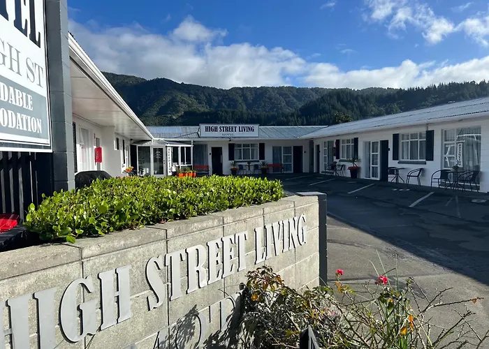 High Street Living Motel