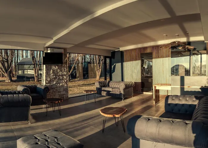 Los Cardos Lodge & Glamping