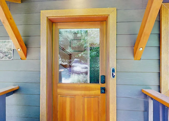 Deerhaven Lodge B